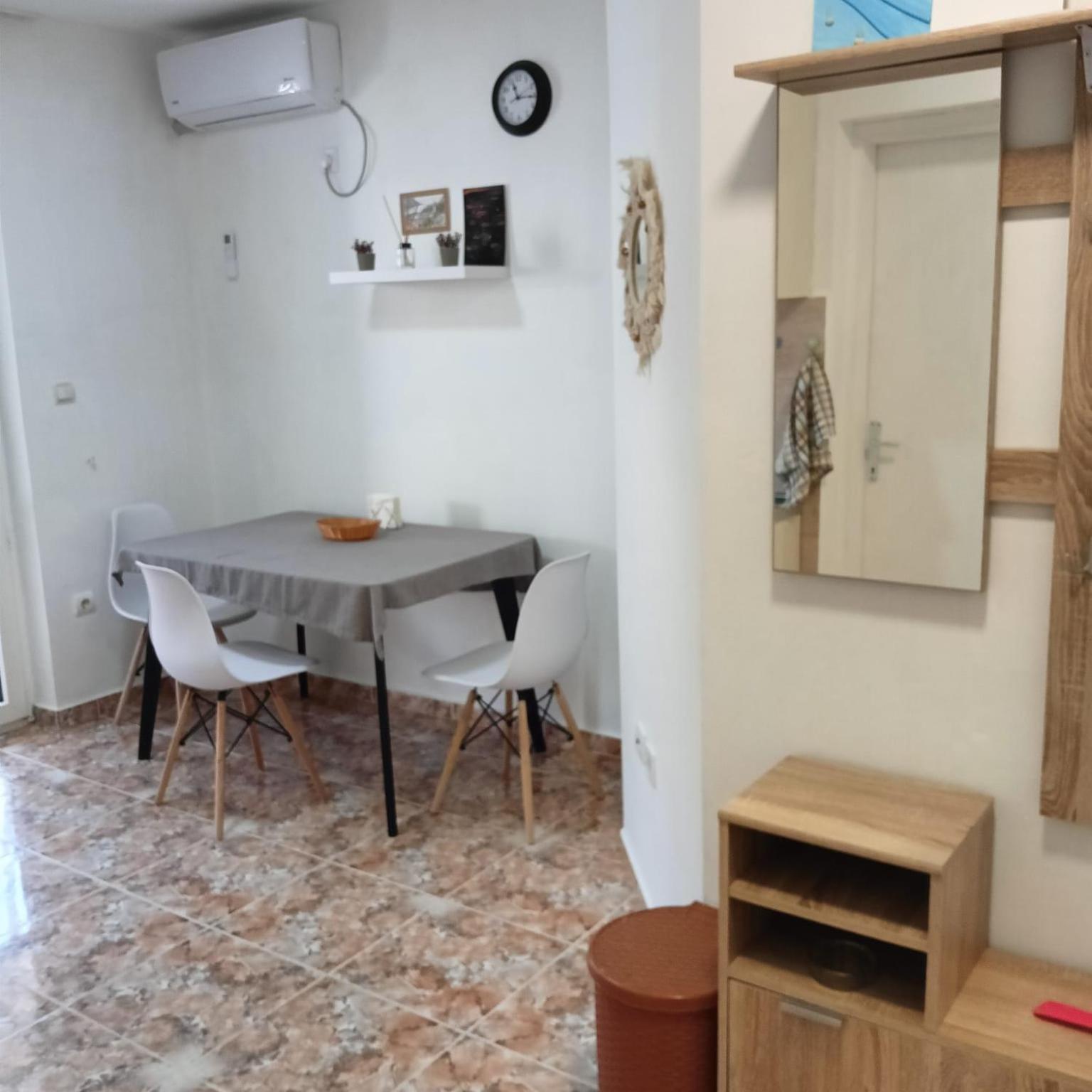 Vinogradi Apartment Budva